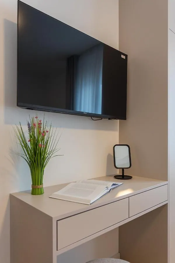 Cozy And Elegant Apartment Pula