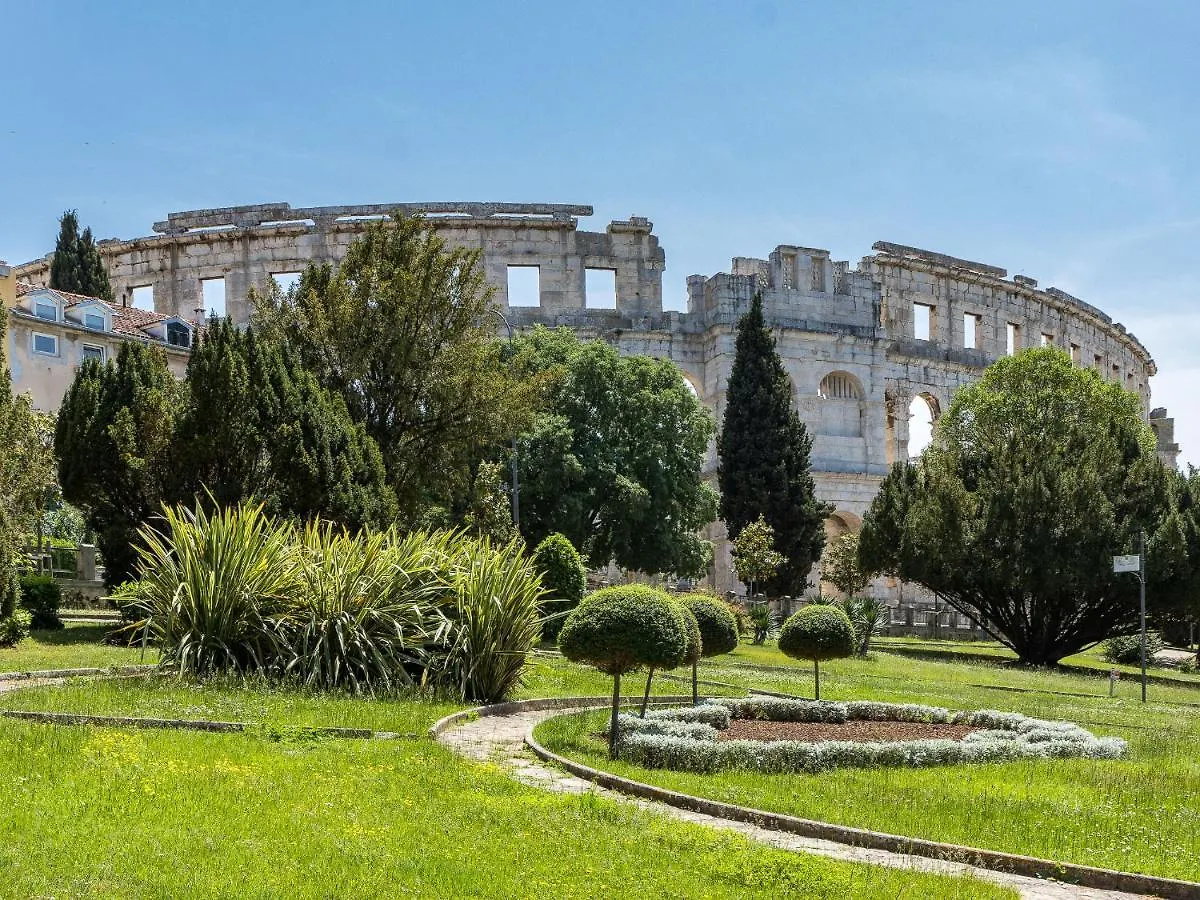 Cozy And Elegant Apartment Pula Croatia