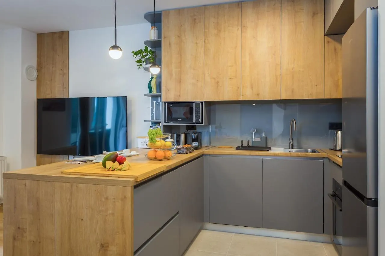 Cozy And Elegant Apartment Pula