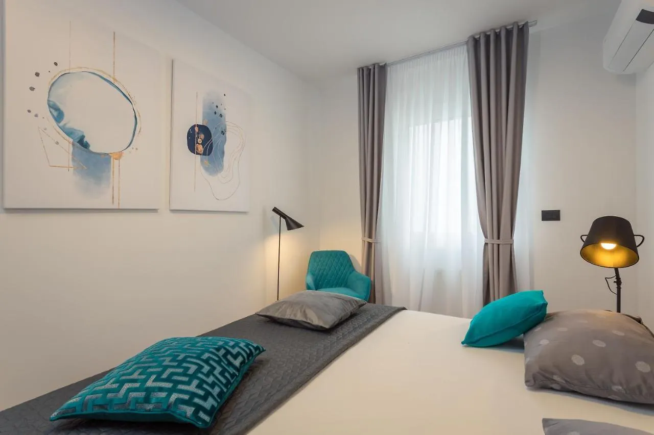 Cozy And Elegant Apartment Pula