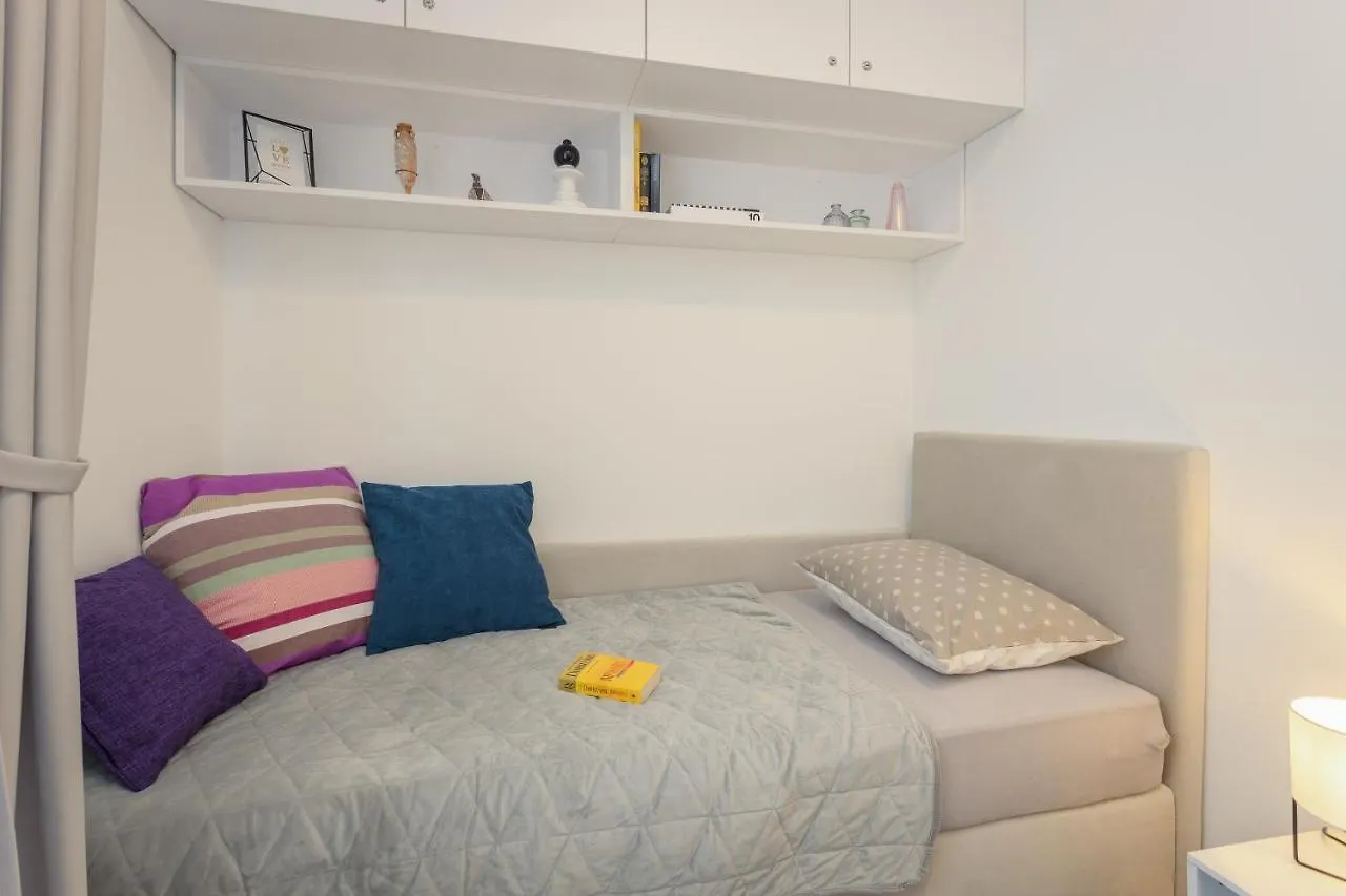 Cozy And Elegant Apartment Pula 0*,